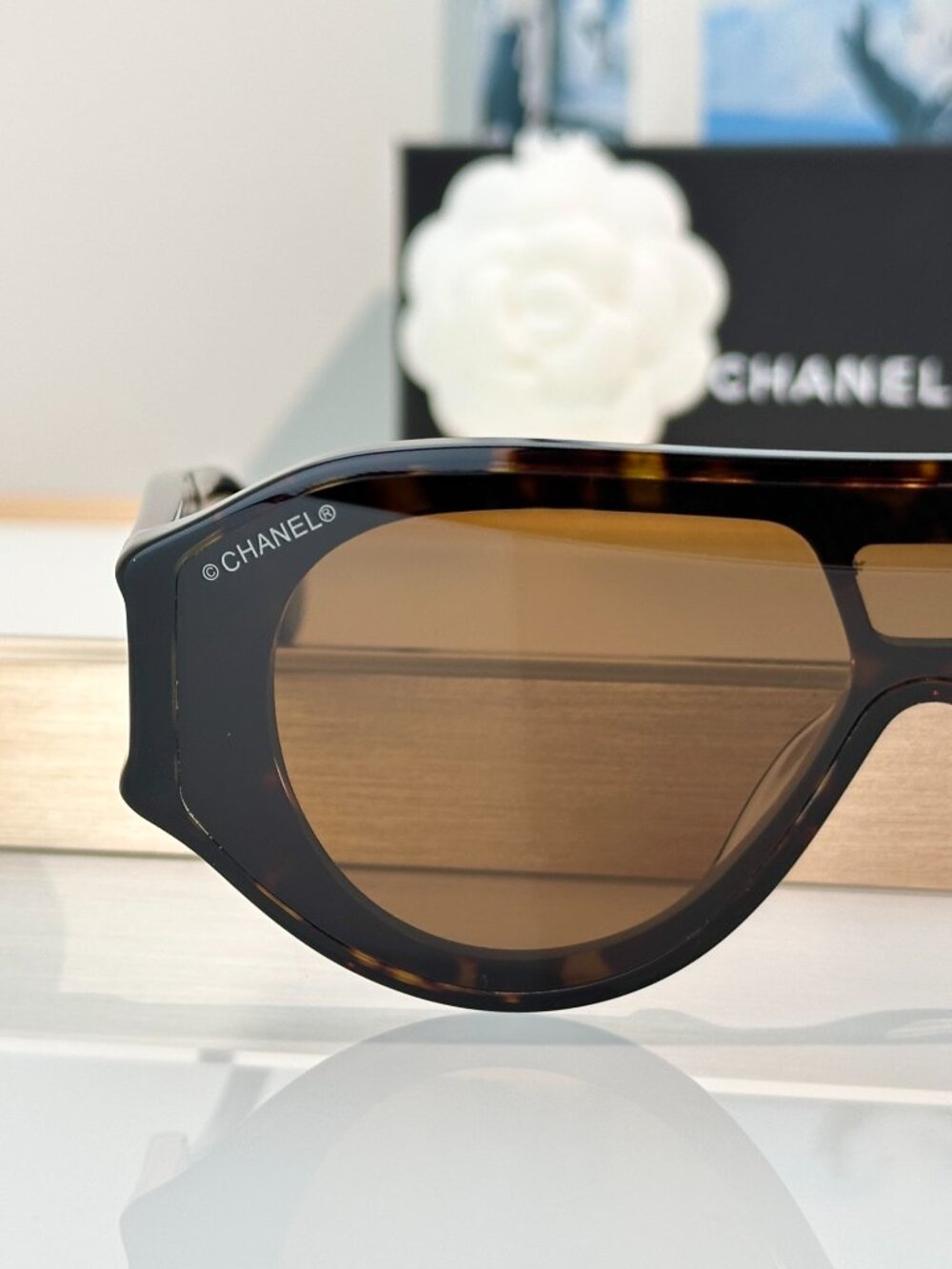 NWT CHANEL Tortoise Shell Shield Aviator Sunglasses Gold CC Logo - Picture 6 of 10
